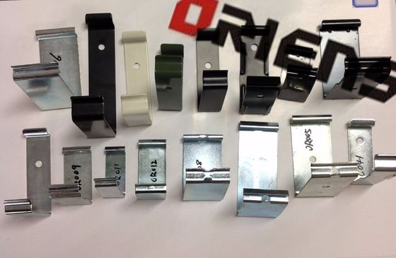 কার্বন ইস্পাত স্ট্যাম্পিং Punching Powered Zinc Plated Sheet Clamps Crate Clips